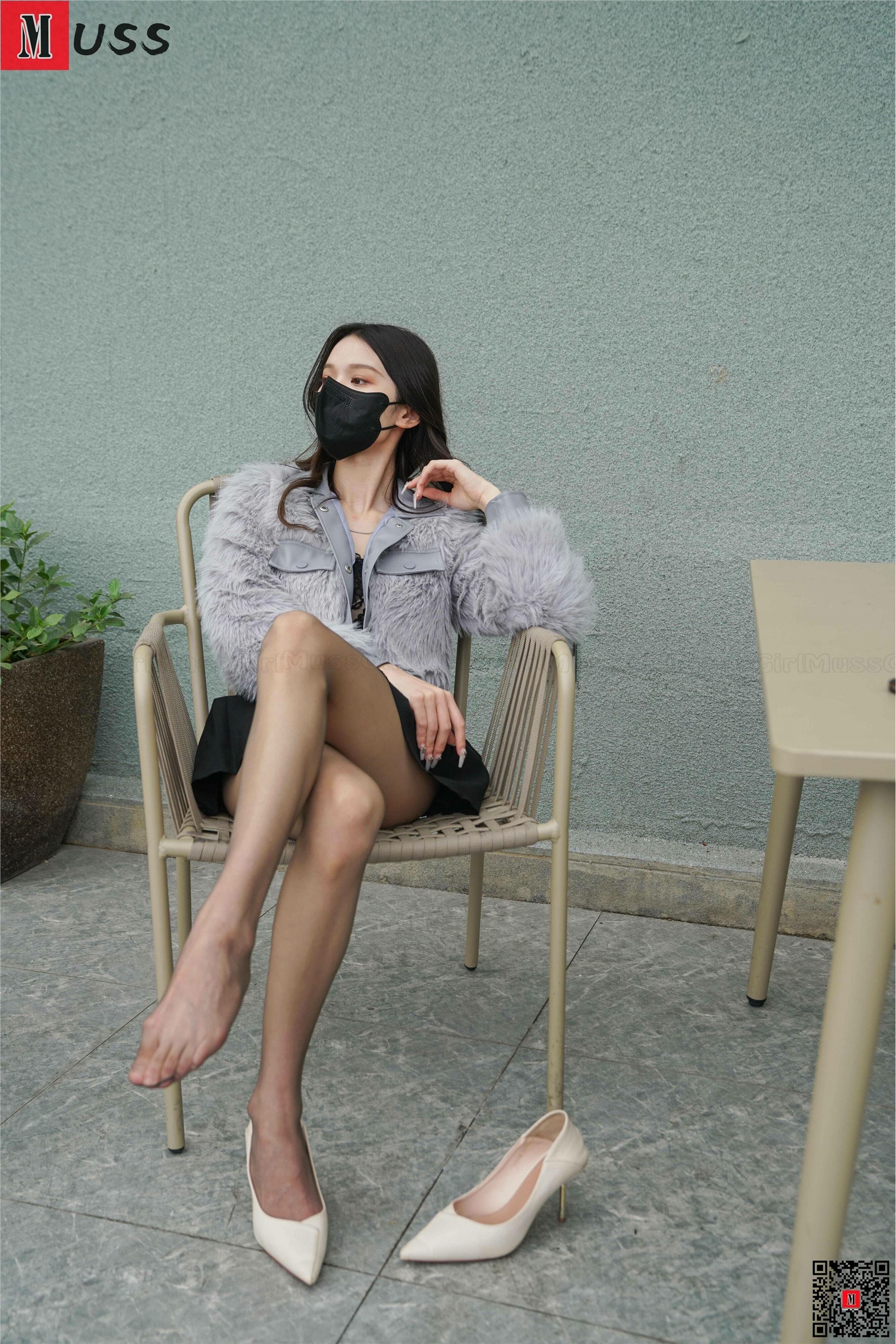 MussGirl慕丝女郎  NO.201 户外灰丝超短裙高跟